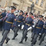 Beaux gosses en uniforme