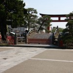 Pont au pied du sanctuaire Tsurugaoka