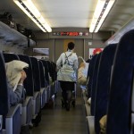 Pas de wagon resto dans le shinkansen mais une vendeuse ambulante