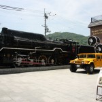 De vieilles locos et un intrus