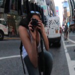 Time Square vu dans le carbu d'une moto