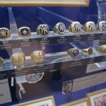 Vous noterez la taille des cailloux sur les bagues, dites vous qu'il y en a une par joueur et pour chaque membre du staff